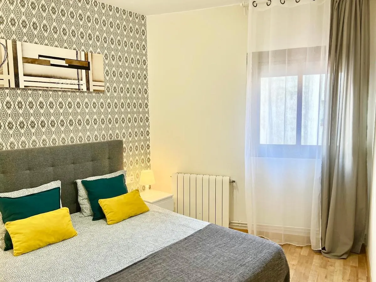 Comfortable Renovated Flat, Wifi! Badalona