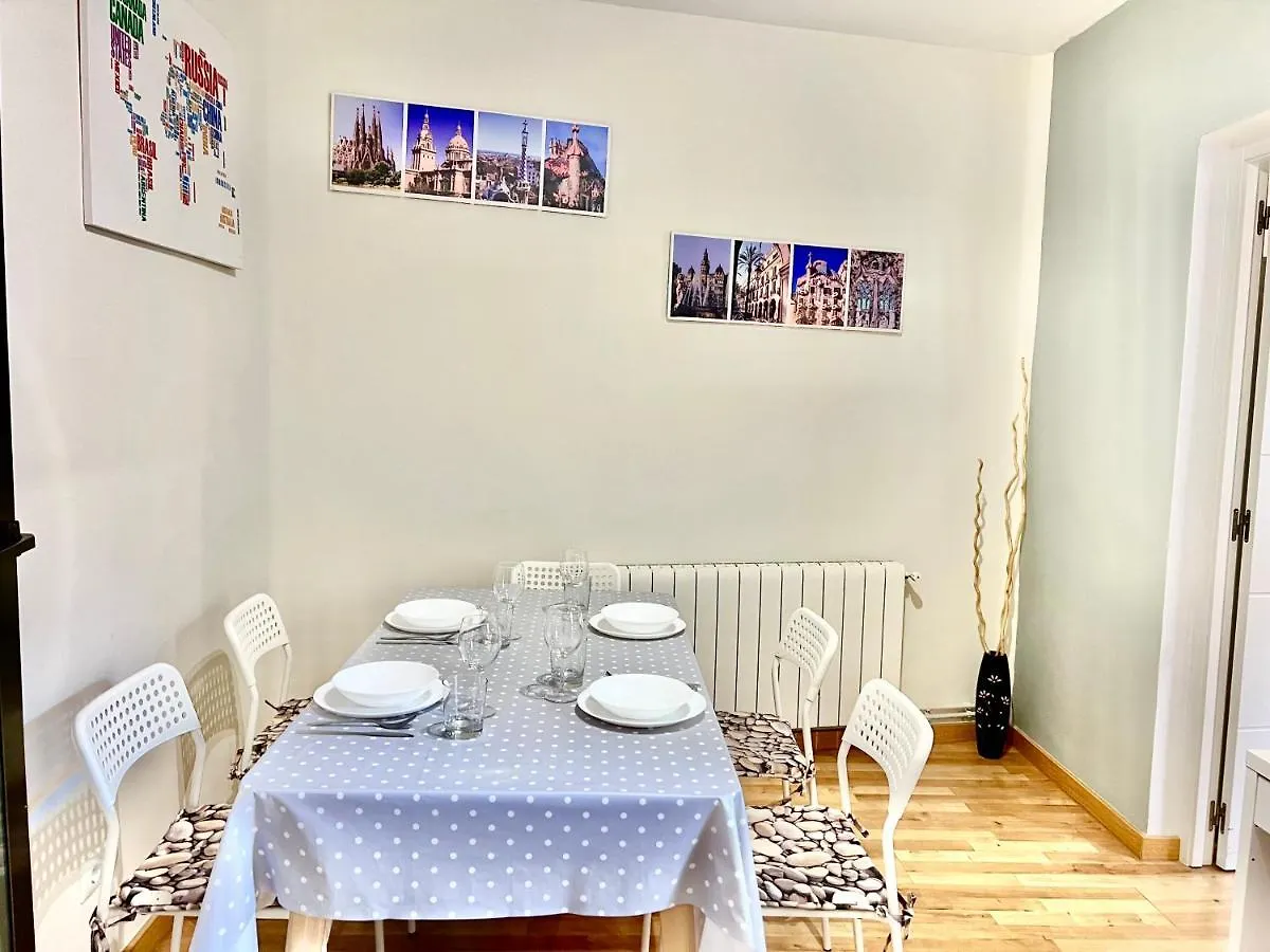 Comfortable Renovated Flat, Wifi! Badalona