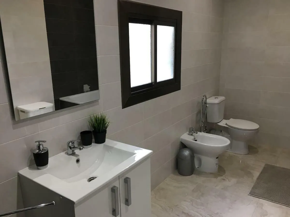 Comfortable Renovated Flat, Wifi! Badalona