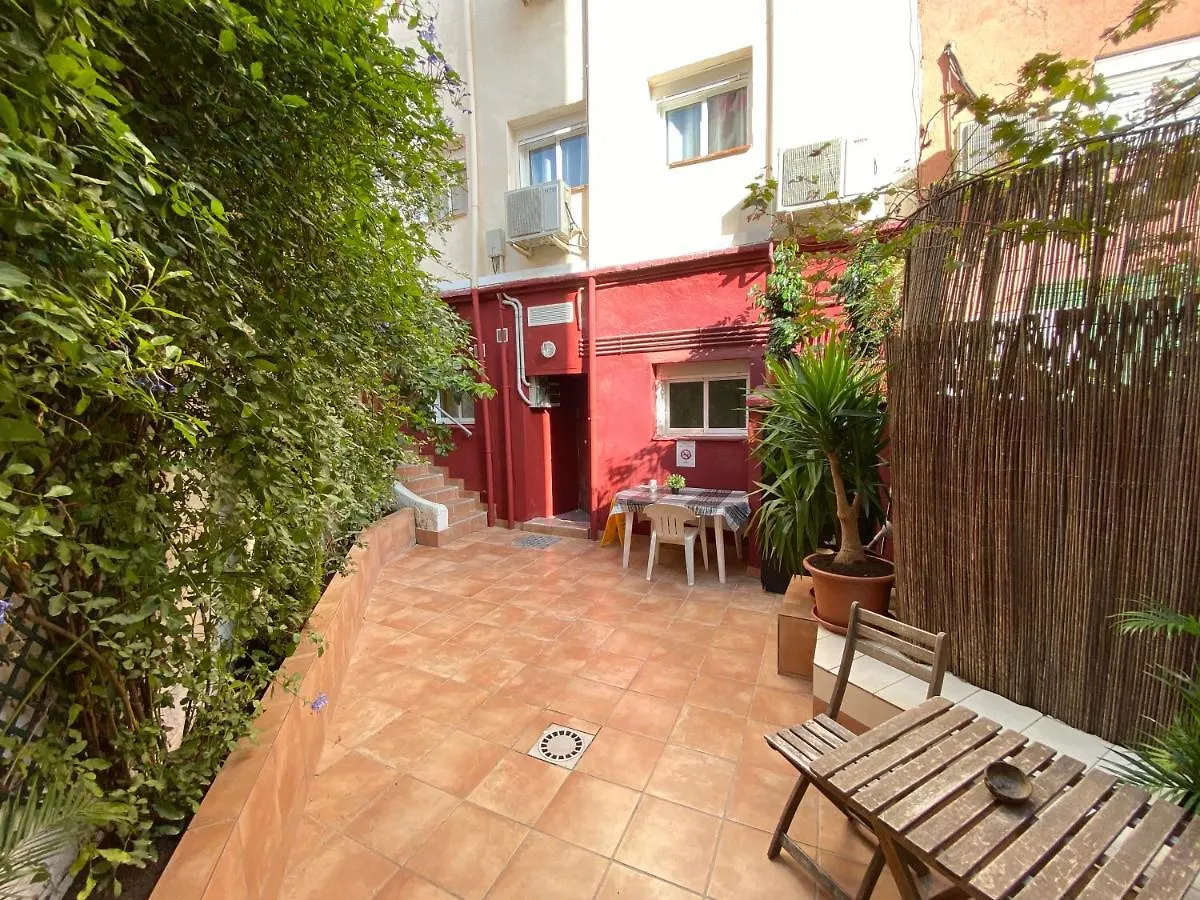Comfortable Renovated Flat, Wifi! Badalona Apartamento