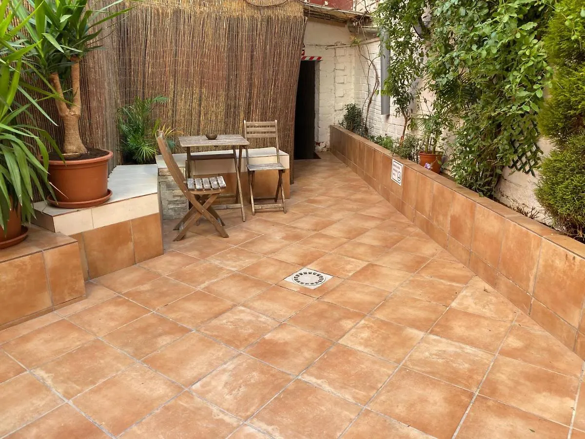 Comfortable Renovated Flat, Wifi! Badalona 0*,